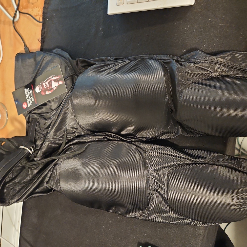 Youth 7 piece game pants large
